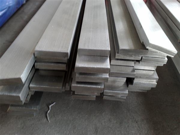 冷轧扁钢方钢板剪扁钢销售处质检合格发货