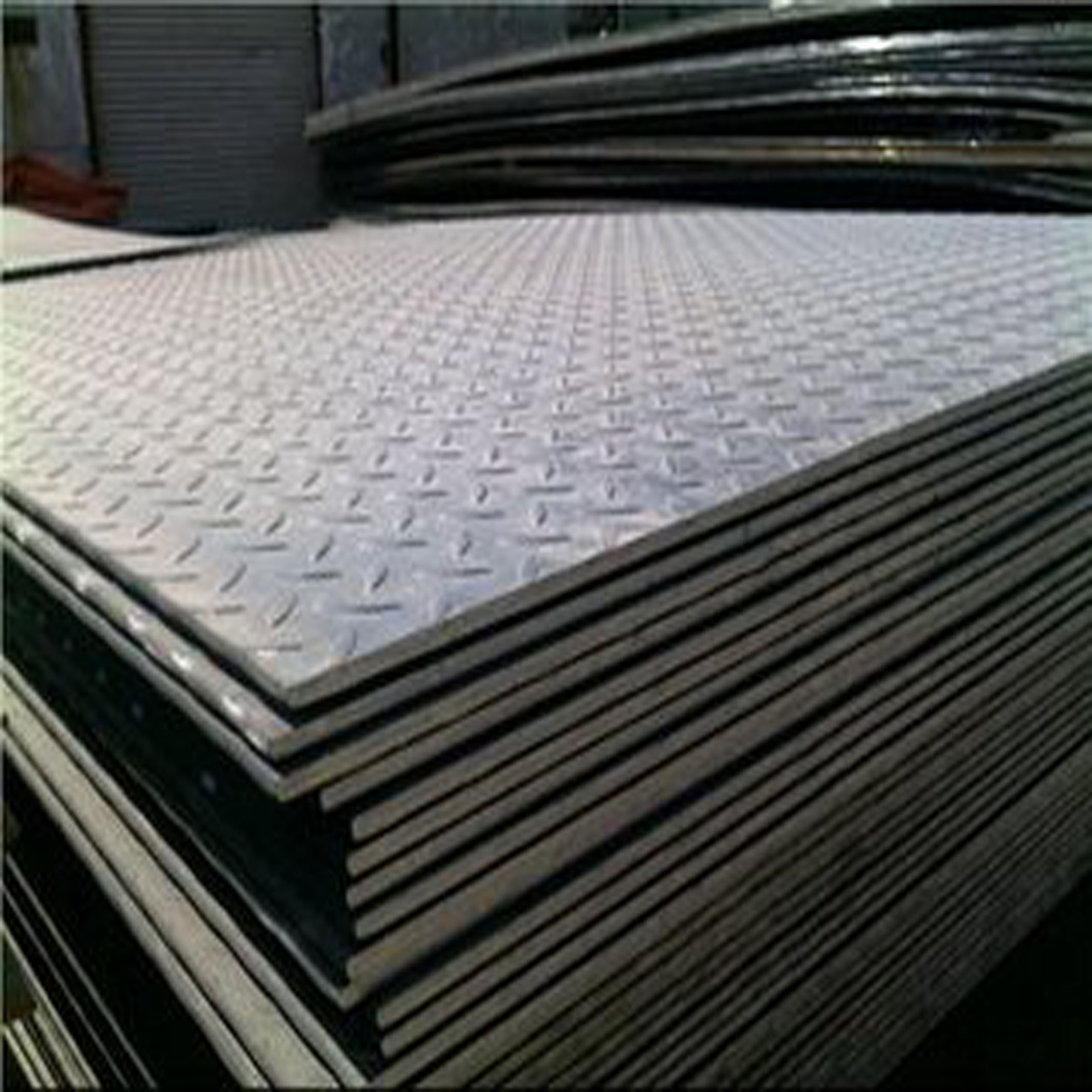 菱形花纹钢板规格5*1500批发厂家批发价