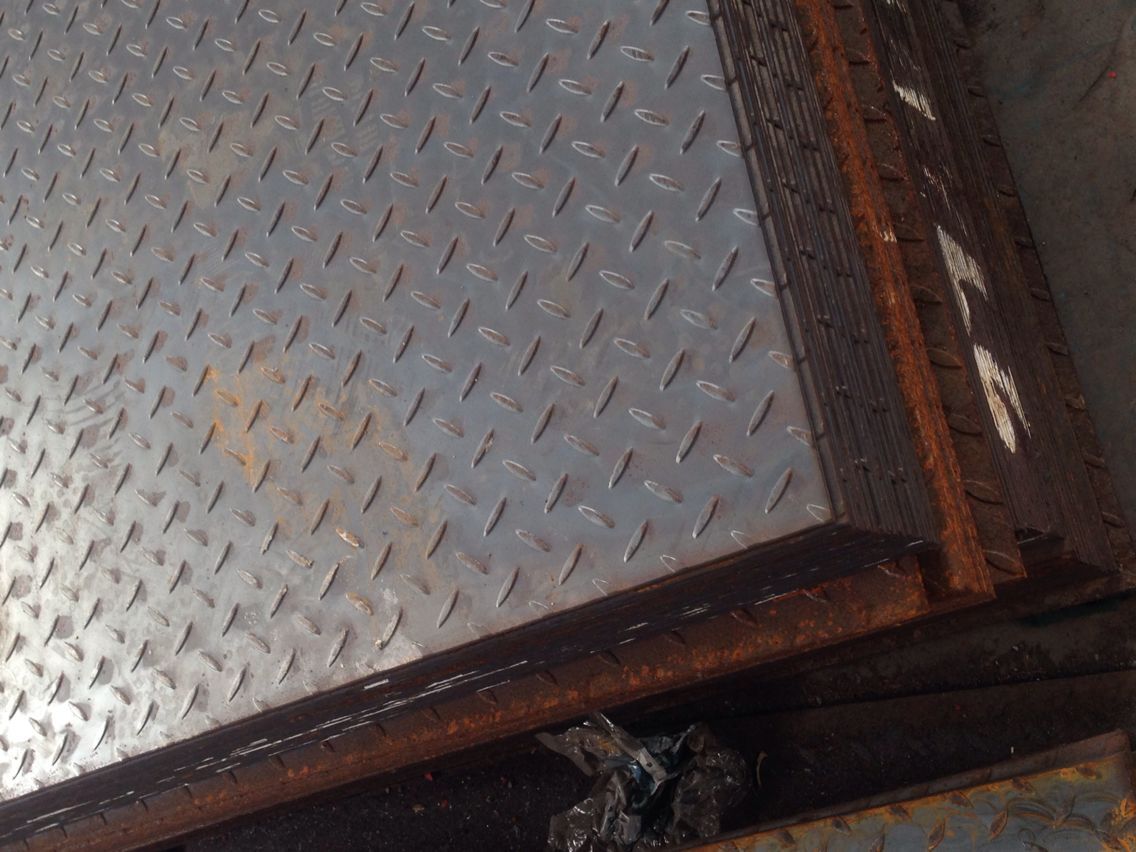 H-Q235B防滑花纹钢板卷加工厂质量层层把关