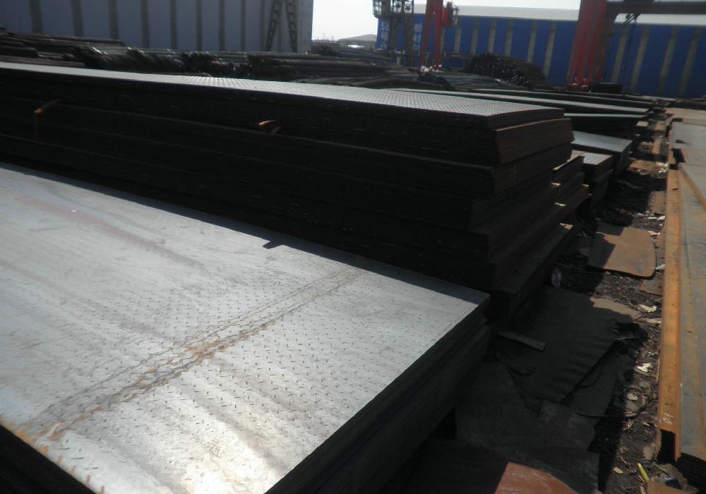 防滑钢板扁豆型花纹板厂家专业生产N年