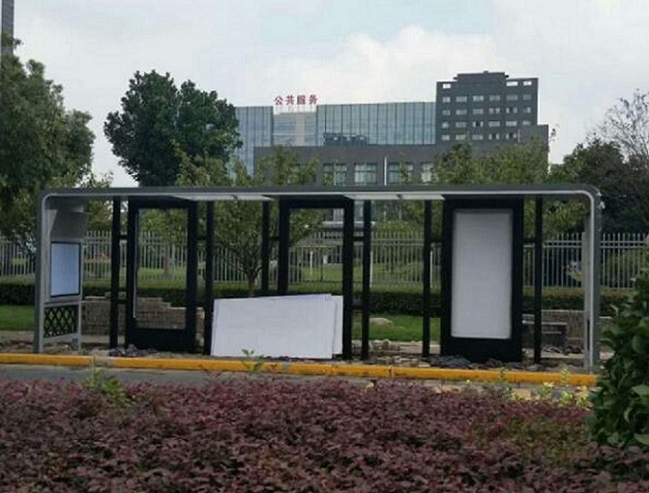 山阴不锈钢公交站台图片