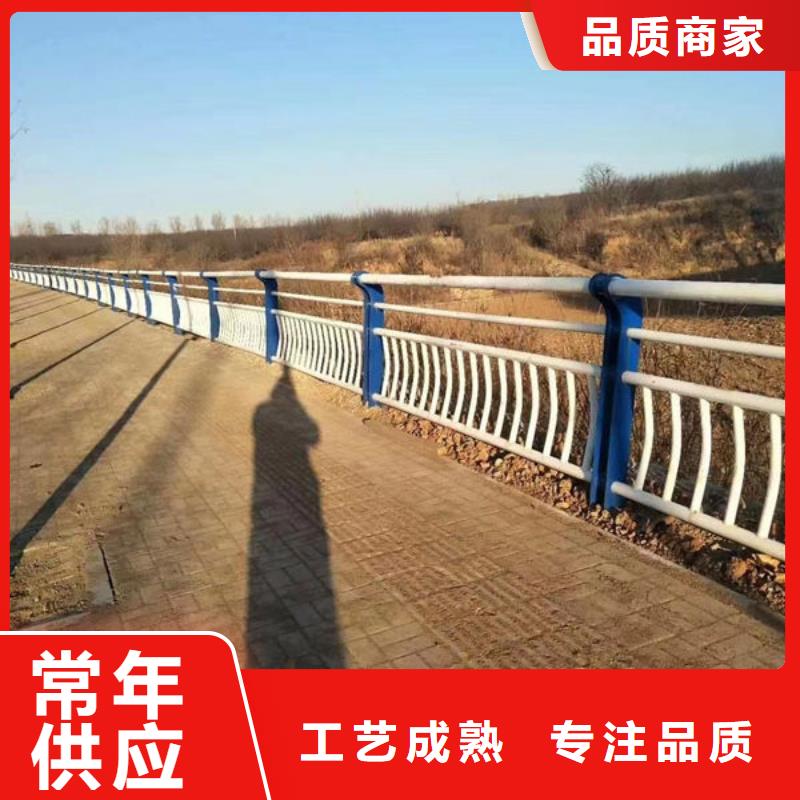 东兴桥梁护栏实力厂家